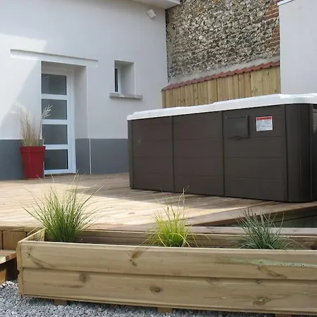Le Holiday home